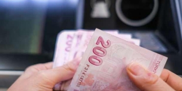 16-milyon-emekliyi-ilgilendiriyor-bayram-ikramiyesinde-surec-nasil-ilerleyecek-RwGXWzkL.jpg
