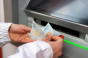 atmlerden-nakit-cekimde-yeni-donem-bankalarin-nakit-cekim-limiti-ne-kadar-olacak-etwRQAE5.jpg