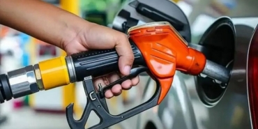 benzine-bir-indirim-daha-gelecek-mi-brent-petrol-ne-kadar-oldu-iste-guncel-fiyatlar-IFTwENLD.jpg