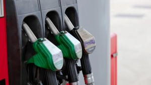 benzine-zam-gelebilir-1-depo-ne-kadara-doluyor-iste-guncel-akaryakit-fiyatlari-DjQlDGNd.jpg