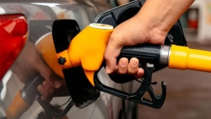 benzine-zam-gelecek-mi-litre-fiyati-ne-kadar-olacak-iste-guncel-akaryakit-fiyatlari-faBjPttX.jpg