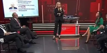 buket-aydin-studyoyu-neden-terk-etti-buket-aydinin-programda-taktigi-saat-ne-kadar-NBsQgl6s.jpg