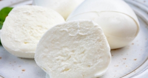 burrata-nedir-burrata-nasil-tuketilir-YGYS2UtF.jpg