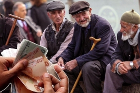 emekli-ek-zam-farki-ne-zaman-hesaplara-yatacak-12-bin-500-tl-hesaplara-yatti-KXMCbIcd.jpg