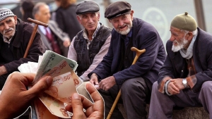 emekli-ek-zam-farki-ne-zaman-hesaplara-yatacak-12-bin-500-tl-hesaplara-yatti-KXMCbIcd.jpg