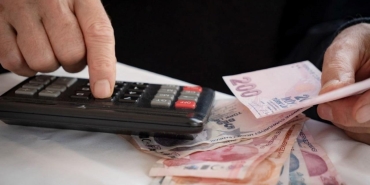 emeklilerin-kafasi-karisti-maas-zammi-nasil-uygulanacak-KizW4tfO.jpg