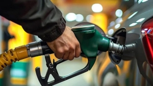guncel-akaryakit-fiyatlari-13-eylul-2024-benzin-motorin-ve-lpg-litre-fiyati-ne-kadar-SLhKxIZR.jpg