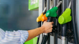 guncel-akaryakit-fiyatlari-13-kasim-benzin-motorin-ve-lpg-guncel-litre-fiyati-ne-kadar-mOnSLydk.jpg