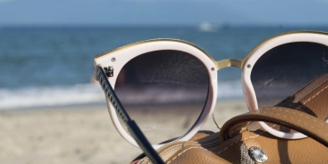 gunes-gozluklerine-dikkat-en-iyi-gunes-gozlugu-nasil-olmali-wTSRY7Th.jpg