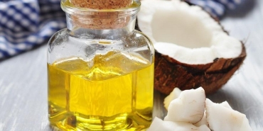 hindistan-cevizi-yagi-yararlari-neler-saca-nasil-uygulanir-MMmvMvnq.jpg