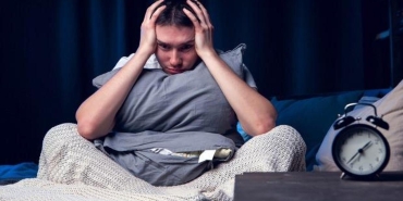 kronik-insomnia-belirtileri-nelerdir-uykusuzluk-vucutta-ne-yapar-beynin-uykuya-dalamamasi-qY75PI5R.jpg