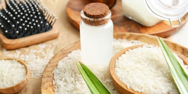 pirinc-suyunun-sizi-sasirtacak-7-faydasi-bu-degerli-suyu-sakin-cope-atmayin-sQDqazxd.jpg