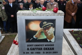 sehit-emniyet-muduru-ali-gaffar-okkana-23uncu-yil-duasi-DwnUFU86.jpg