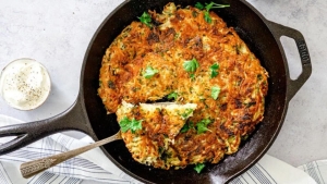 sipsak-patatesli-tava-boregi-tarifi-nasil-yapilir-3-patates-ve-3-yumurtaniz-varsa-mutlaka-v7naf8rs.jpg