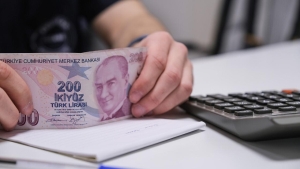 tasarruf-tedbir-paketine-chp-ve-memur-sendikalarindan-ilk-tepki-R4KUMPmM.jpg