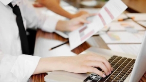 ticaret-bakanligi-personel-alimi-basvurusu-nasil-yapilir-muracaat-kosullari-neler-TqVPs47V.jpg