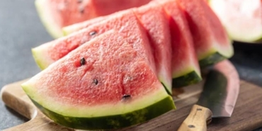 1-gunde-2-kere-yapin-ve-farki-gorun-dondurulmus-karpuzun-inanilmaz-faydasi-yUaLN1EX.jpg