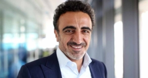 hamdi-ulukaya-kimdir-fenerbahcenin-yeni-sponsoru-chobani-yogurdun-sahibi-nereli-kac-yasinda-1l5LAVBK.jpg